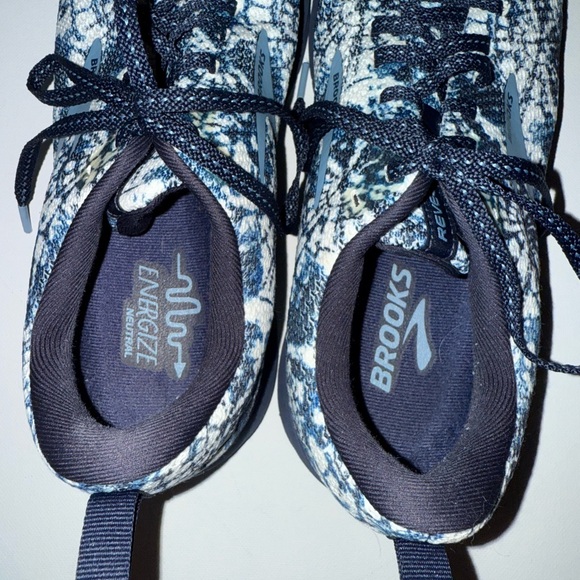 Brooks Revel 5 Blue Men’s Running Shows Blue Abstract Size 10.5 - 110374-1D-153 - Picture 4 of 6